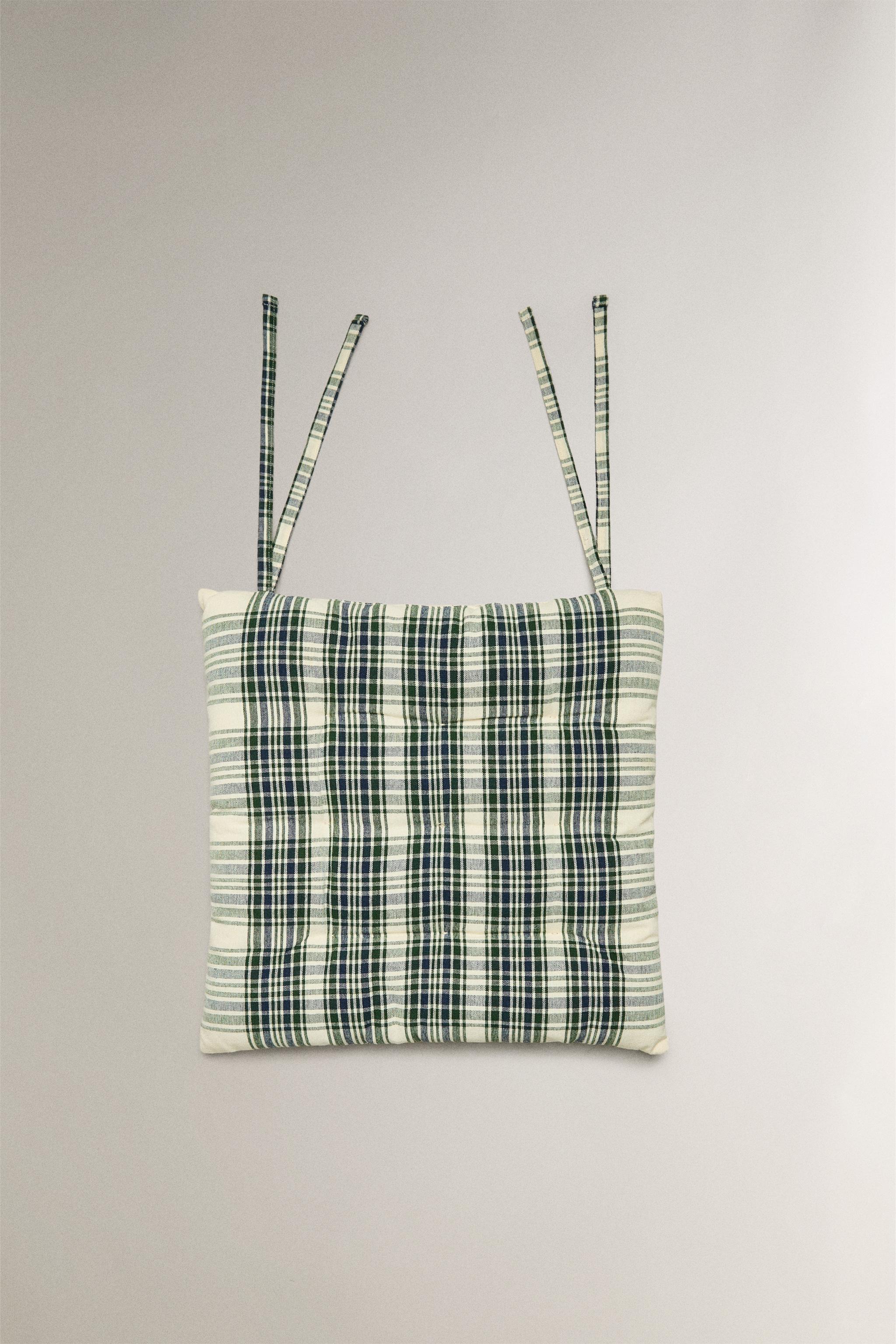 COUSSIN DE CHAISE DE NOËL